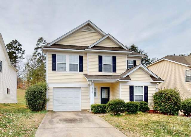 Property at 8139 Deodora Cedar Ln, Charlotte, NC 28215, 3 beds, 2.5 baths