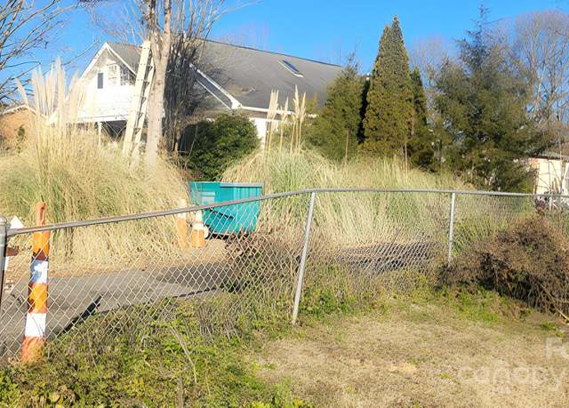 Property at 123 E Branch Ave, Shelby, NC 28152, 4 beds, 2.5 baths