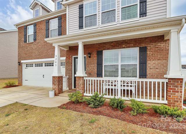 Property at 9203 Mackinaw Dr, Gastonia, NC 28056, 4 beds, 2.5 baths
