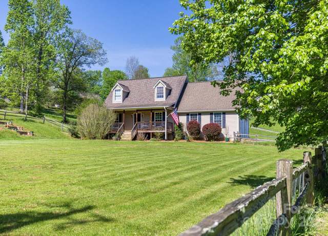 Property at 122 Ramsey Rd, Asheville, NC 28806, 3 beds, 2.5 baths