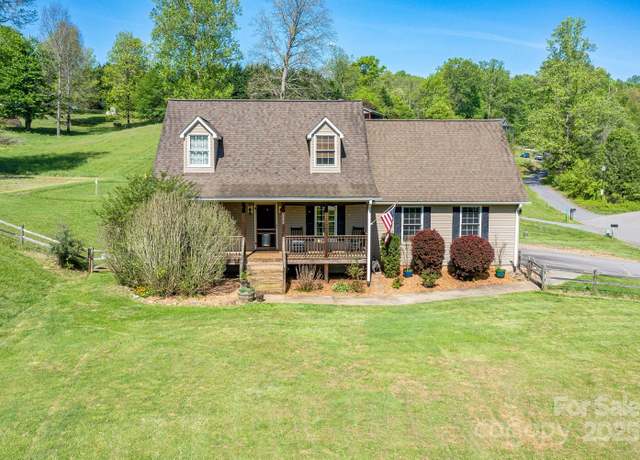 Property at 122 Ramsey Rd, Asheville, NC 28806, 3 beds, 2.5 baths