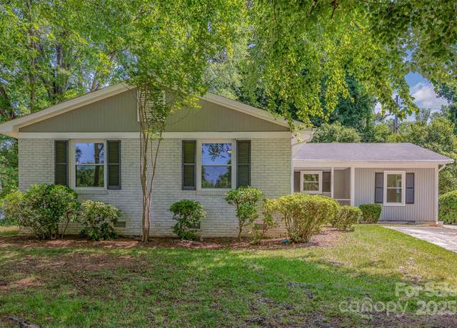 Property at 6007 Charing Pl, Charlotte, NC 28211, 3 beds, 2 baths