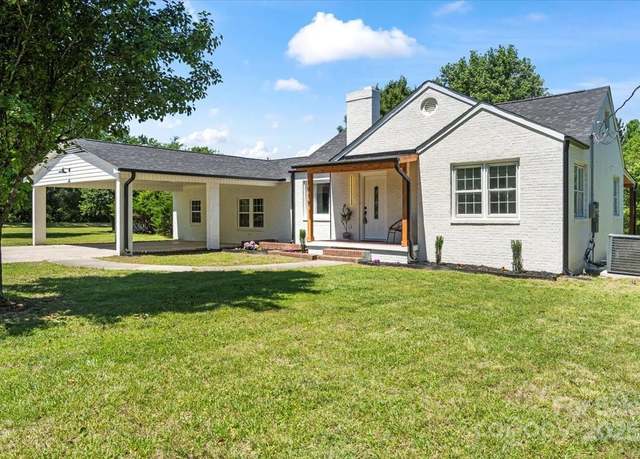 Property at 1015 4th St, Spencer, NC 28159, 3 beds, 3 baths