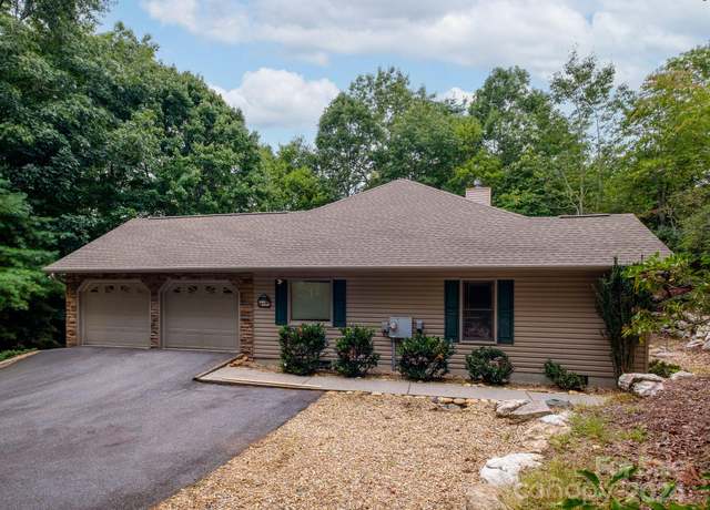 Property at 2921 Connestee Trl, Brevard, NC 28712, 3 beds, 2 baths