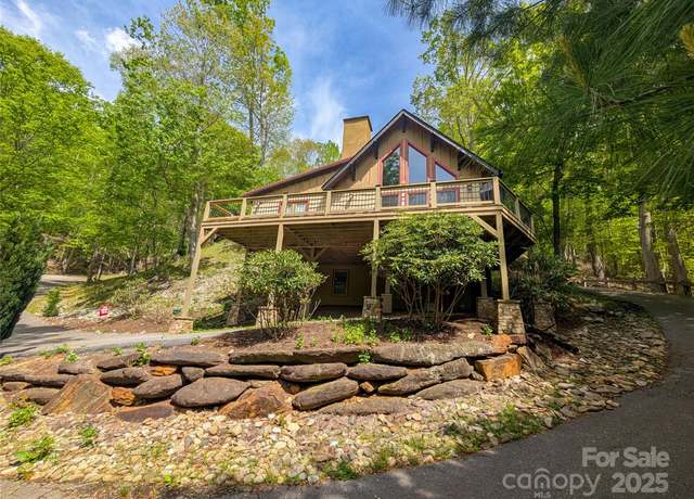 Property at 13 Miners Trace Rd, Burnsville, NC 28714, 2 beds, 3 baths