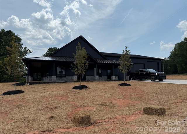Property at 108 Winners Cir #5, Mooresville, NC 28117, 2 beds, 2.5 baths