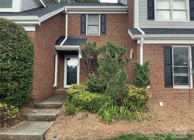 Property at 9121 Kings Canyon Dr, Charlotte, NC 28210, 2 beds, 2 baths