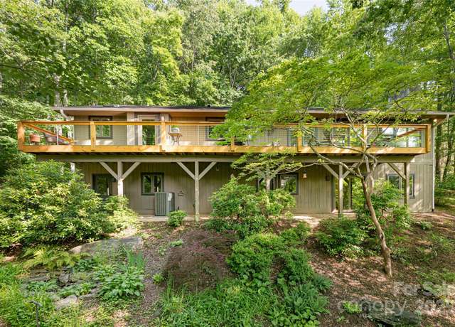 Property at 12 Beech Tree Ln, Asheville, NC 28804, 3 beds, 3 baths