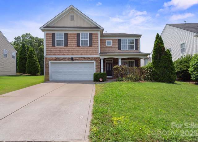 Property at 8915 Merrie Rose Ave, Charlotte, NC 28213, 5 beds, 2.5 baths