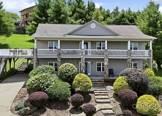 Property at 122 Degas Dr, Blowing Rock, NC 28605, 3 beds, 3 baths