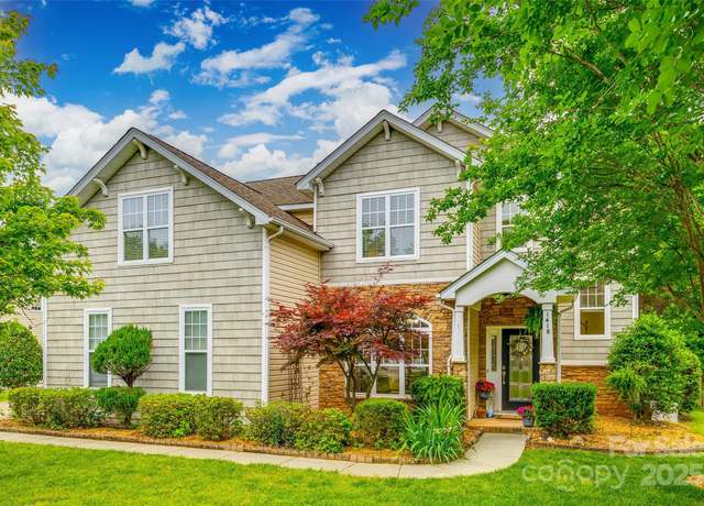 Property at 1418 Lonan Dr, Waxhaw, NC 28173, 5 beds, 2.5 baths