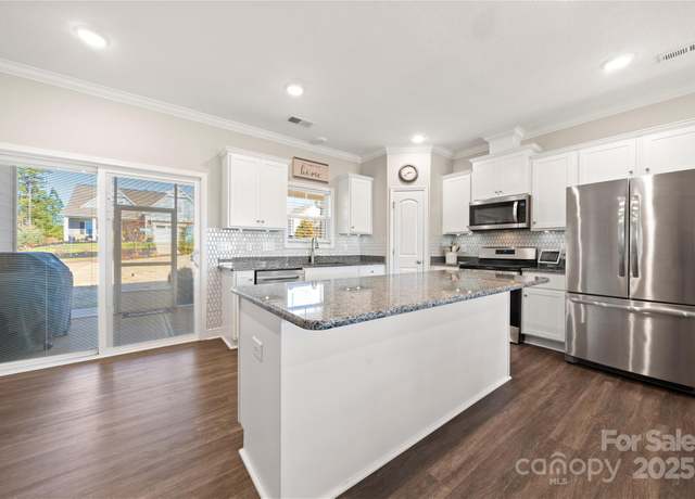 Property at 11249 Island View Ln, Lancaster, SC 29720, 3 beds, 2.5 baths