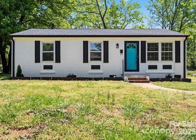 Property at 2515 Danforth Ln, Charlotte, NC 28208, 3 beds, 1 bath