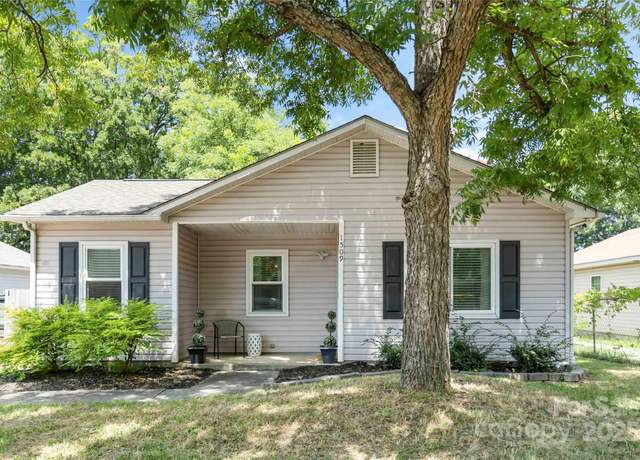 Property at 1509 Harrill St, Charlotte, NC 28205, 3 beds, 1.5 baths