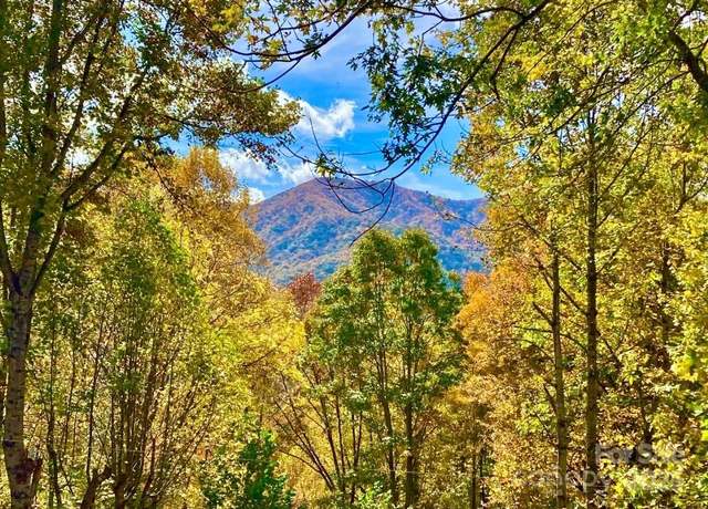 Property at 129 Deer Creek Trl, Maggie Valley, NC 28751, 2 beds, 3 baths