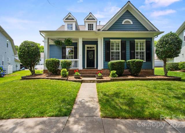 Property at 17711 North Shore Cir, Cornelius, NC 28031, 3 beds, 2.5 baths