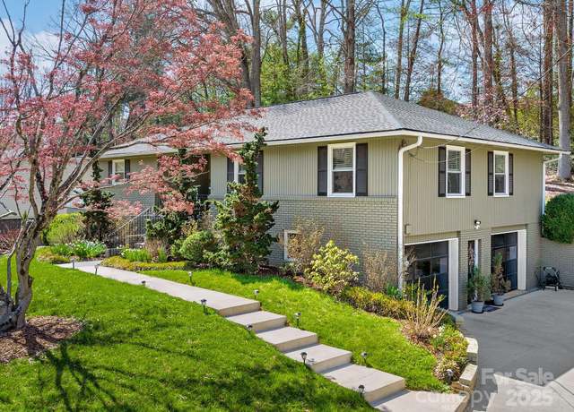 Property at 324 Woody Ln, Asheville, NC 28804, 3 beds, 3 baths