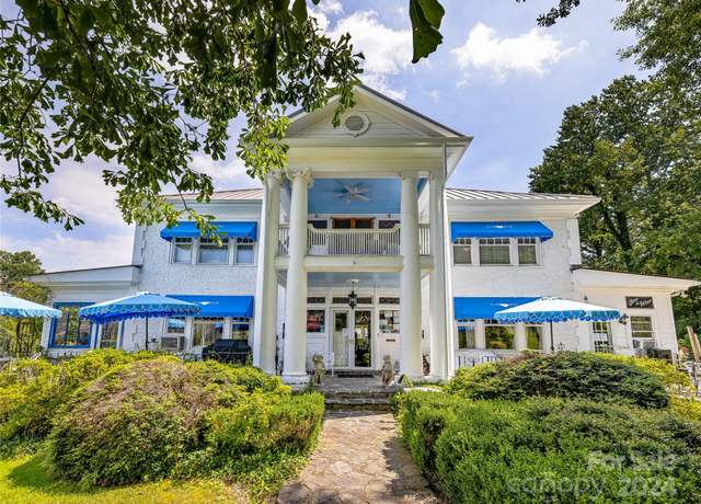 Property at 315 E Main St, Brevard, NC 28712, 16 beds, 18 baths