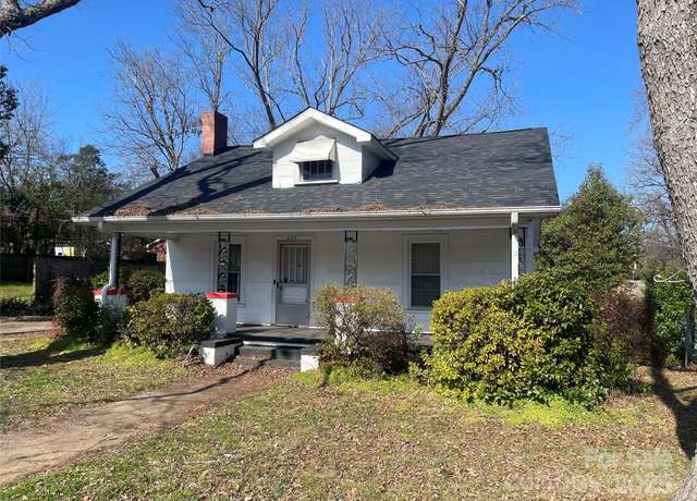Property at 437 & 437 1/2 Hope St, Rock Hill, SC 29730, 6 beds, 2 baths