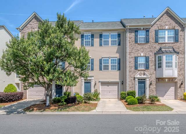 Property at 2125 Belle Vernon Ave, Charlotte, NC 28210, 4 beds, 3.5 baths