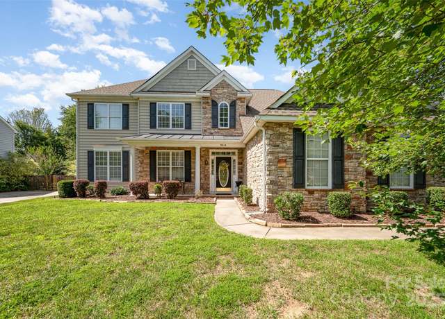 Property at 9814 Tompkins Ln, Waxhaw, NC 28173, 5 beds, 3.5 baths
