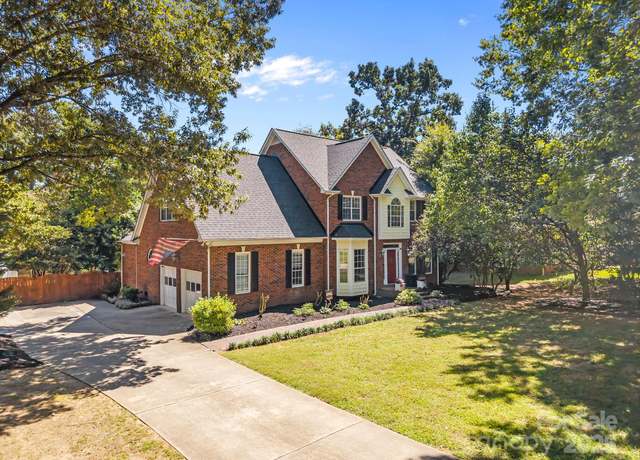 Property at 1237 Hawthorne Dr, Indian Trail, NC 28079, 5 beds, 2.5 baths