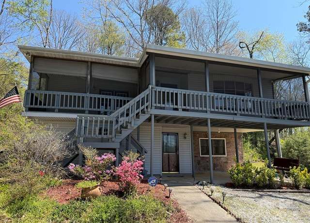 Property at 605 Lakeshore Dr, Franklin, NC 28734, 3 beds, 2.5 baths