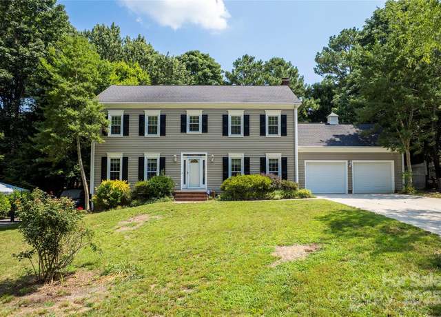 Property at 1109 Sunnyview Cir, Matthews, NC 28105, 4 beds, 2.5 baths