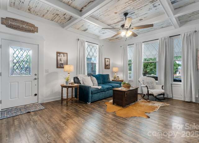 Property at 704 N Main Ave, Newton, NC 28658, 4 beds, 3.5 baths