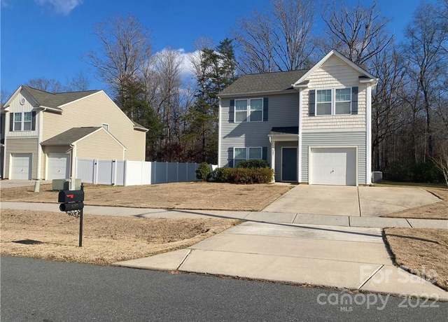 Property at 527 Smokehouse Ln, Albemarle, NC 28001, 3 beds, 2.5 baths