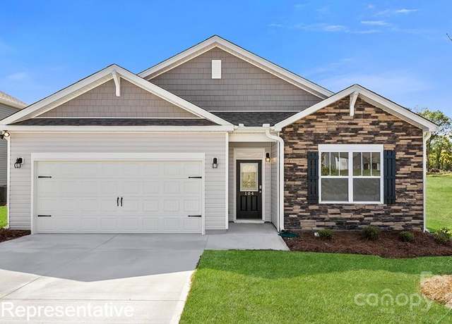 Property at 146 Shorthorn Rd, Fletcher, NC 28732, 4 beds, 2 baths