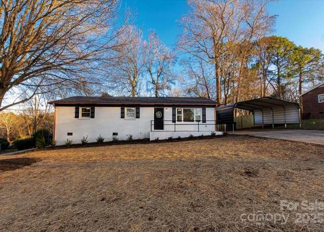 Property at 3004 Briarwood Ln, Gastonia, NC 28056, 3 beds, 2 baths