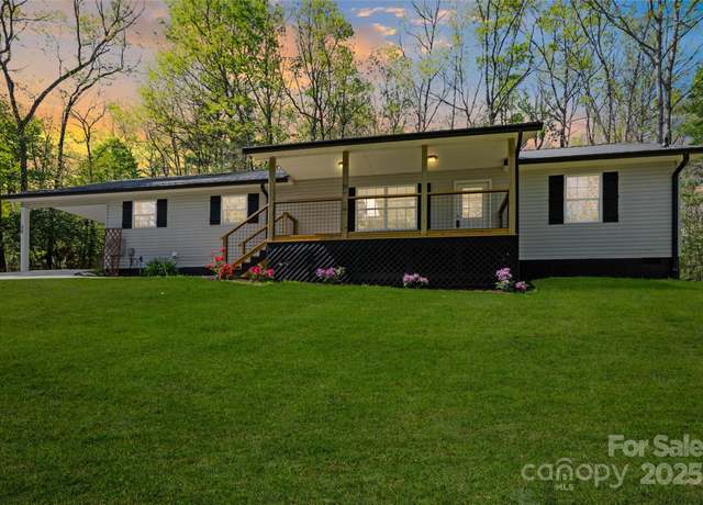 Property at 39 Sherwood Village Ln, Brevard, NC 28712, 3 beds, 2 baths