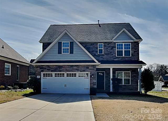 Property at 620 Weyburn Dr NW, Concord, NC 28027, 4 beds, 2.5 baths