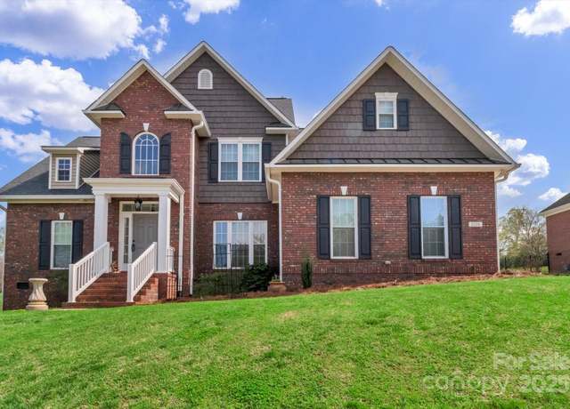 Property at 1026 Paragon Ct NW, Conover, NC 28613, 3 beds, 2.5 baths