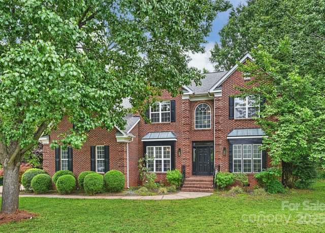 Property at 20812 Decora Dr, Cornelius, NC 28031, 4 beds, 3 baths
