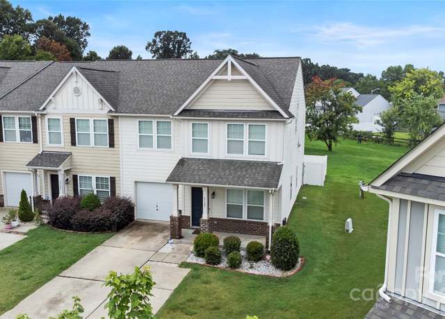 Property at 4720 Tradd Cir, Monroe, NC 28110, 3 beds, 2.5 baths