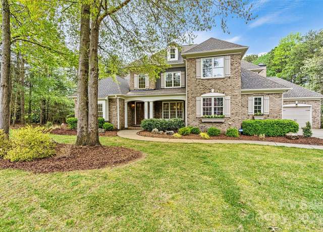 Property at 107 Bare Foot Ln, Mooresville, NC 28117, 4 beds, 3.5 baths