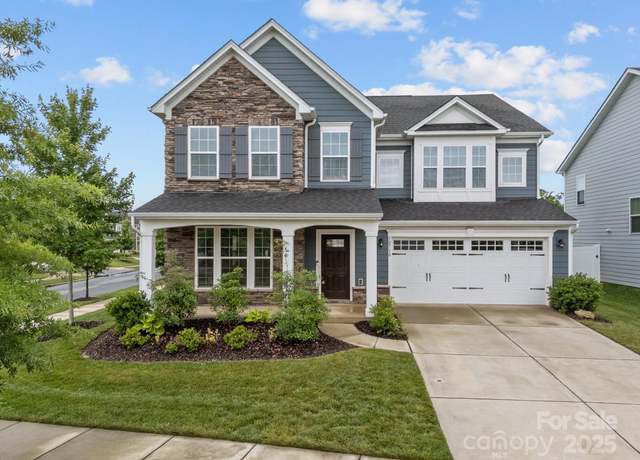 Property at 12710 Es Draper Dr, Huntersville, NC 28078, 4 beds, 3.5 baths