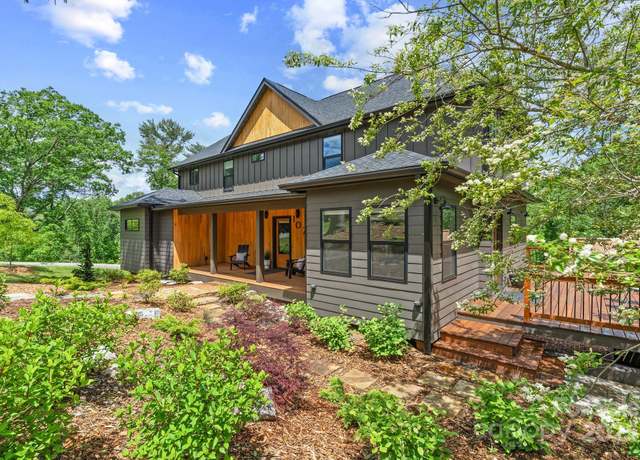 Property at 107 Beautyberry Dr, Asheville, NC 28801, 6 beds, 4.5 baths