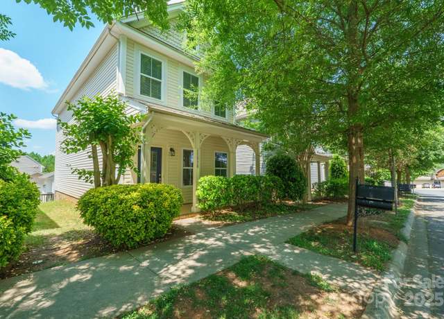 Property at 11530 Galashiels Dr, Huntersville, NC 28078, 3 beds, 2.5 baths
