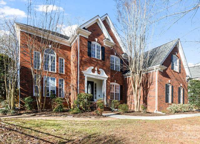 Property at 15613 Glen Miro Dr, Huntersville, NC 28078, 5 beds, 4.5 baths