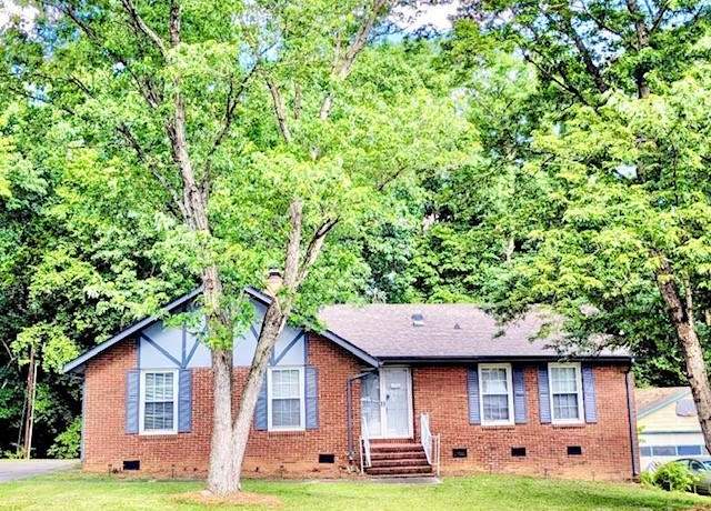 Property at 7133 Tall Tree Ln, Charlotte, NC 28214, 3 beds, 2 baths