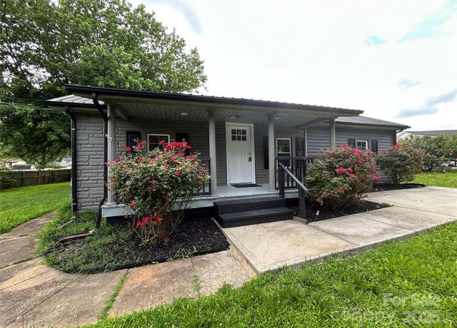 Property at 111 Rose St, Mount Holly, NC 28120, 3 beds, 2 baths