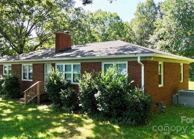 Property at 1513 Price Rd, Indian Trail, NC 28079, 3 beds, 2 baths