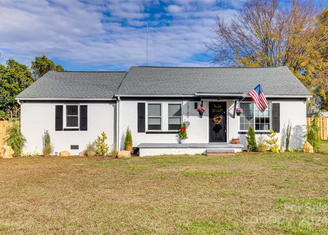 Property at 13100 S Church St, Huntersville, NC 28078, 3 beds, 2 baths
