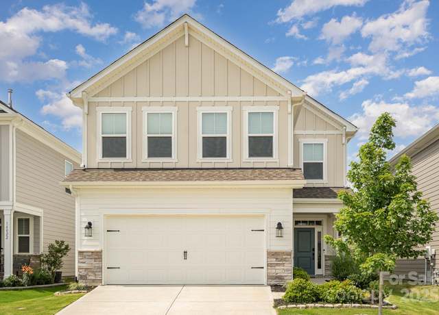 Property at 16018 River Tree Ln, Charlotte, NC 28278, 4 beds, 2.5 baths