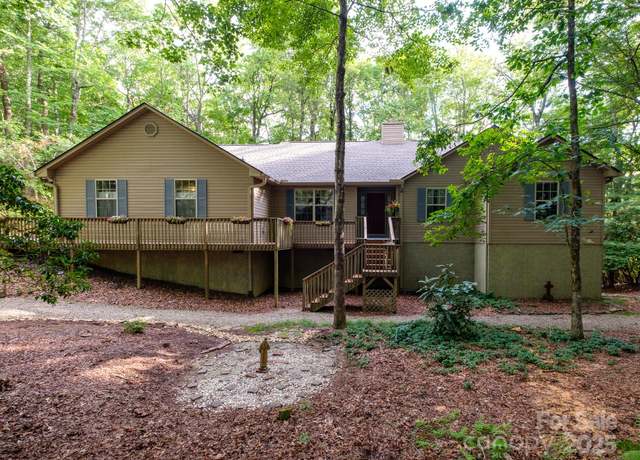 Property at 3128 Connestee Trl, Brevard, NC 28712, 3 beds, 2 baths