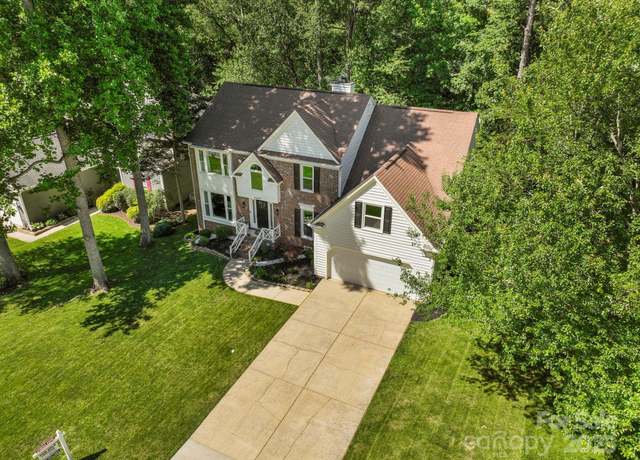 Property at 12602 Angel Oak Dr, Huntersville, NC 28078, 5 beds, 2.5 baths