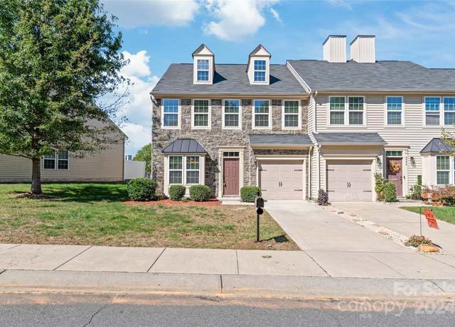 Property at 9510 Birkwood Ct, Charlotte, NC 28278, 3 beds, 2.5 baths